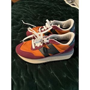 New Balance 237 Burgundy & Orange Trainers Sz 5.5